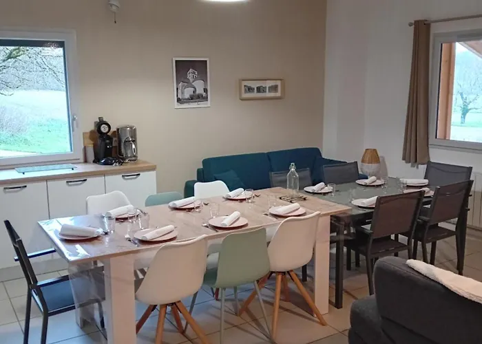 Le Sechoir Des Acacias 3 12 Personnes Avec Piscine Chauffee *