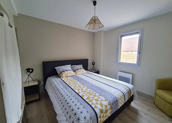 Le Sechoir Des Acacias 3 12 Personnes Avec Piscine Chauffee * سان-ليون-سور-فيزير